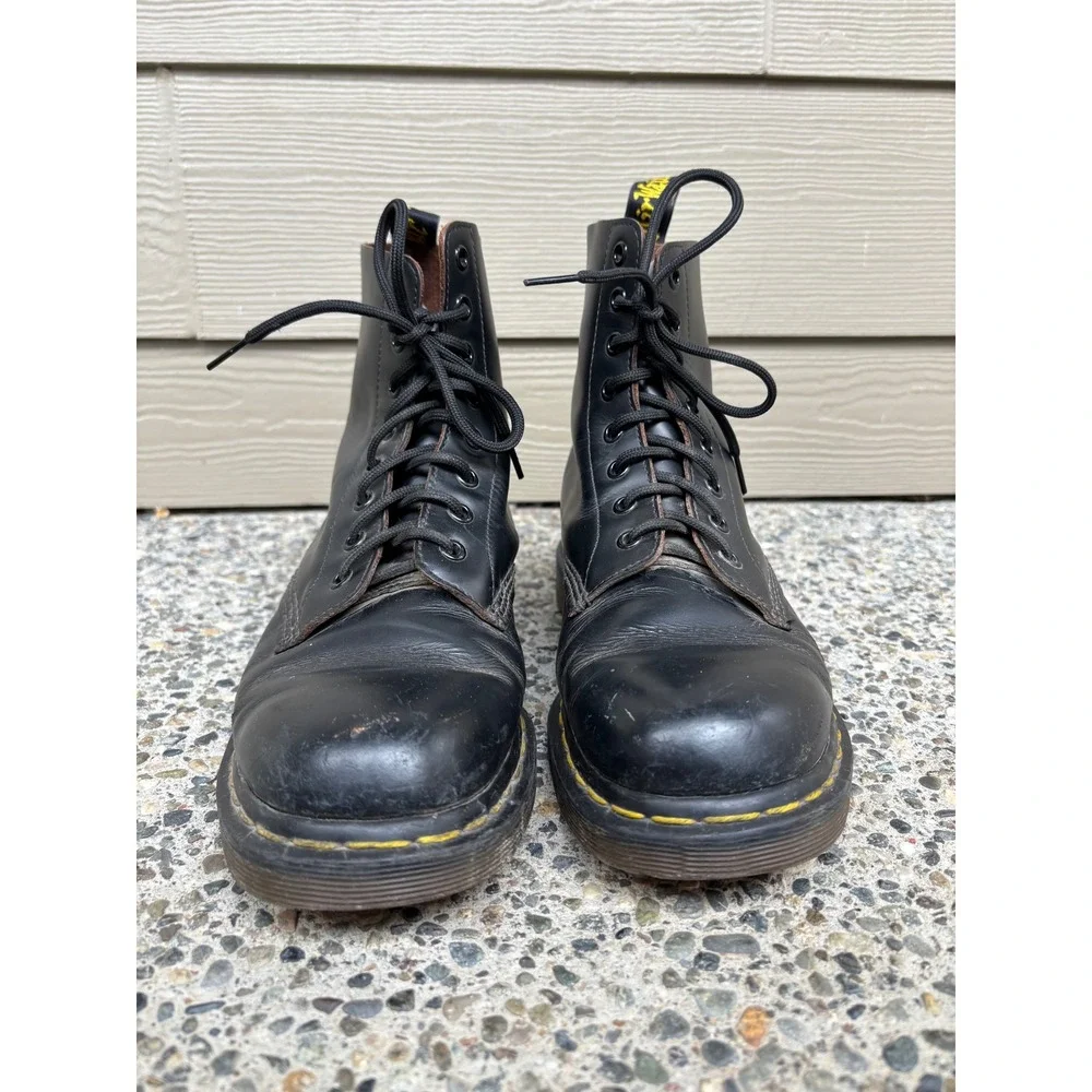 Dr.‎ Martens 1460 Men's Smooth Black Leather 8 Eye Combat Boots Yellow Stitching